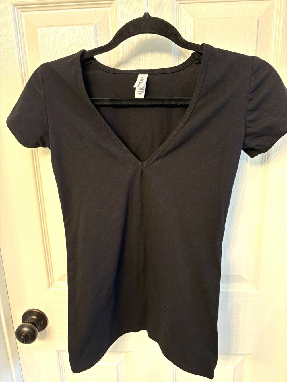 In Your Face S Black Deep V-Neck Short Sleeve Y2K Layering Cotton USA T-Shirt